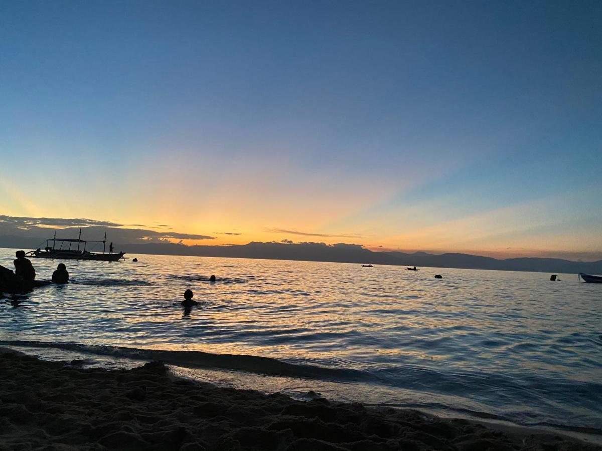 West Coast Beach House Cebu Exterior photo